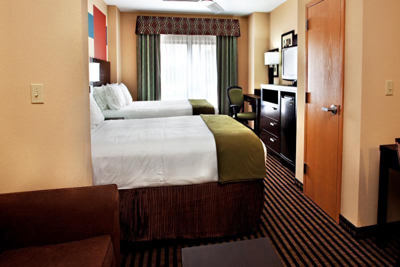 Holiday Inn Express Hotel & Suites La Place By Ihg Exterior photo