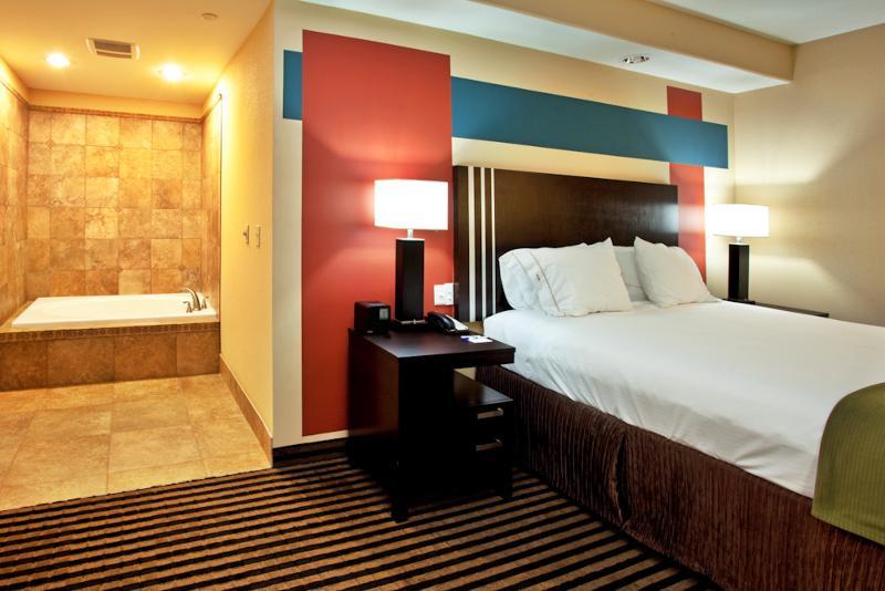 Holiday Inn Express Hotel & Suites La Place By Ihg Exterior photo
